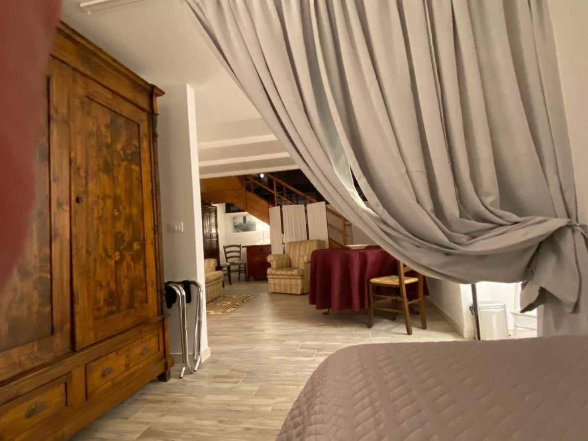 Vicopisano Lenzi'S Bottega And Gallery Suites מראה חיצוני תמונה